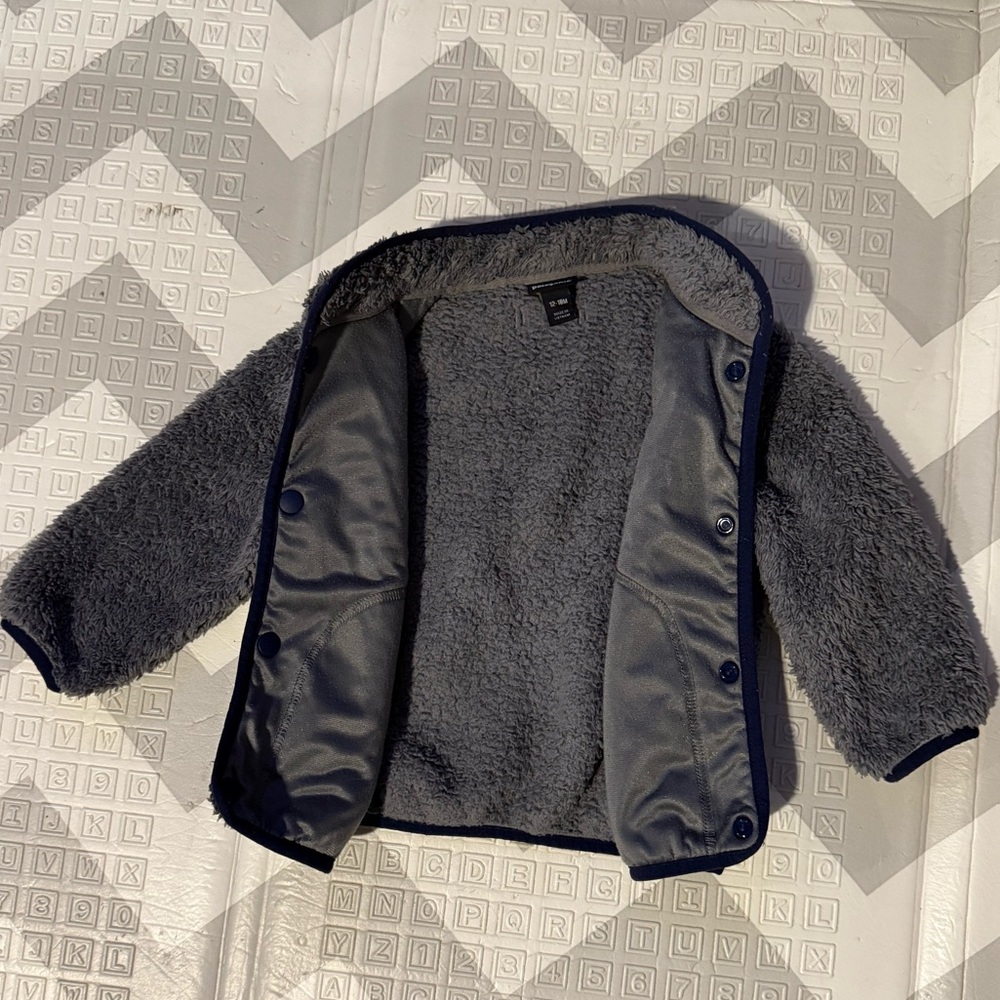 Patagonia Gray Fleece Jacket - Picture 2 of 5